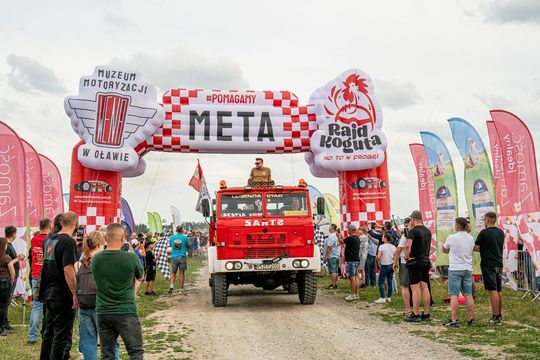 Zamość: Finał Rajdu Koguta na lotnisku w Mokrem - galeria zdjęć