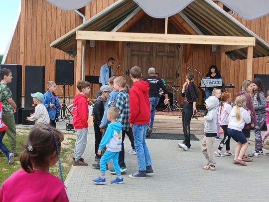 Parafialny Piknik Rodzinny w Krynicach [FOTORELACJA]