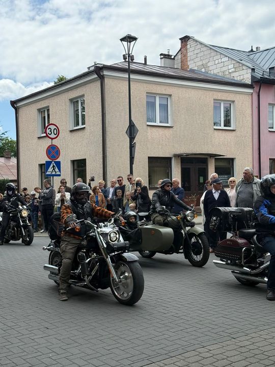 Zlot motocyklowy "Przez Roztocze do Niepodległości" [ZDJĘCIA]