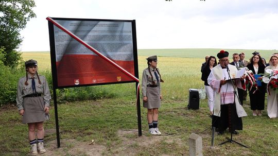 82. rocznica zbrodni UPA na polskich pasażerach pociągu Bełżec–Lwów [ZDJĘCIA]