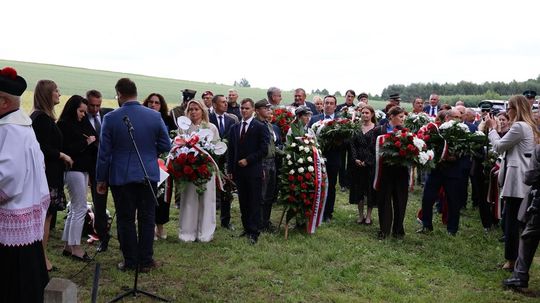 82. rocznica zbrodni UPA na polskich pasażerach pociągu Bełżec–Lwów [ZDJĘCIA]