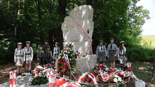 82. rocznica zbrodni UPA na polskich pasażerach pociągu Bełżec–Lwów [ZDJĘCIA]