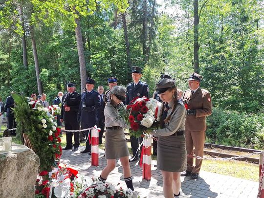 82. rocznica zbrodni UPA na polskich pasażerach pociągu Bełżec–Lwów [ZDJĘCIA]