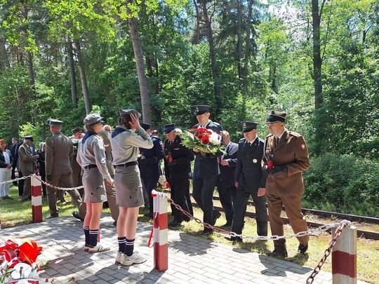 82. rocznica zbrodni UPA na polskich pasażerach pociągu Bełżec–Lwów [ZDJĘCIA]