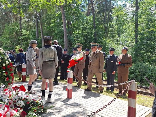 82. rocznica zbrodni UPA na polskich pasażerach pociągu Bełżec–Lwów [ZDJĘCIA]