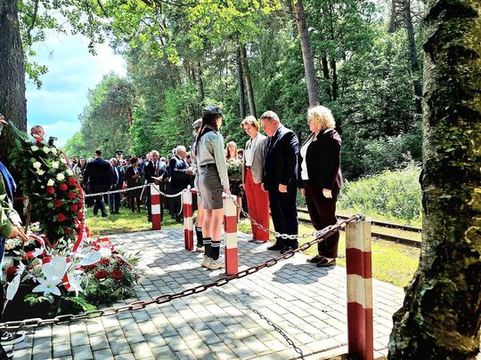 82. rocznica zbrodni UPA na polskich pasażerach pociągu Bełżec–Lwów [ZDJĘCIA]