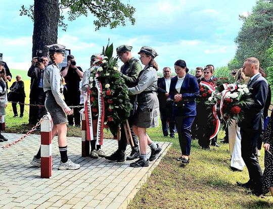 82. rocznica zbrodni UPA na polskich pasażerach pociągu Bełżec–Lwów [ZDJĘCIA]