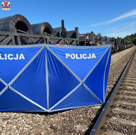 Nie żyje 35-latek z Lublina. Tragiczny wypadek na torowisku w Rudce koło Zwierzyńca [ZDJĘCIA]