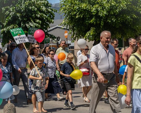 "Wybierz życie". Marsz dla życia i rodziny w Tomaszowie Lubelskim [ZDJĘCIA]