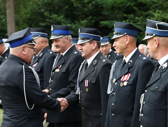 Festyn na 80-lecie OSP Brzeziny. Druhowie dostali nowy wóz [ZDJĘCIA]