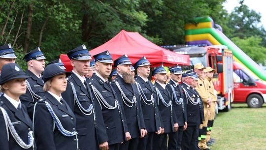Festyn na 80-lecie OSP Brzeziny. Druhowie dostali nowy wóz [ZDJĘCIA]