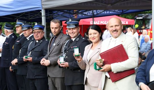 Festyn na 80-lecie OSP Brzeziny. Druhowie dostali nowy wóz [ZDJĘCIA]