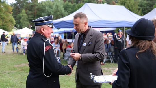 Festyn na 80-lecie OSP Brzeziny. Druhowie dostali nowy wóz [ZDJĘCIA]