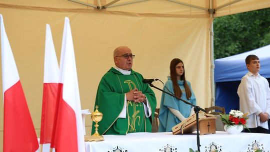Festyn na 80-lecie OSP Brzeziny. Druhowie dostali nowy wóz [ZDJĘCIA]