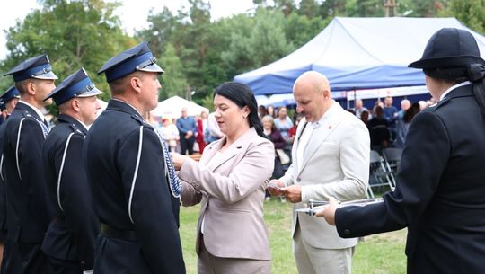 Festyn na 80-lecie OSP Brzeziny. Druhowie dostali nowy wóz [ZDJĘCIA]