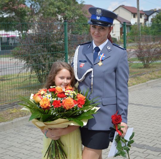 Święto Policji w Tomaszowie. Awanse, odznaczenia i medale [ZDJĘCIA]