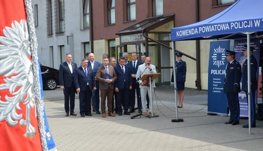 Święto Policji w Tomaszowie. Awanse, odznaczenia i medale [ZDJĘCIA]