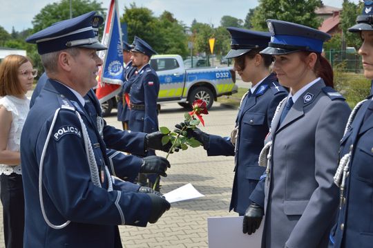 Święto Policji w Tomaszowie. Awanse, odznaczenia i medale [ZDJĘCIA]