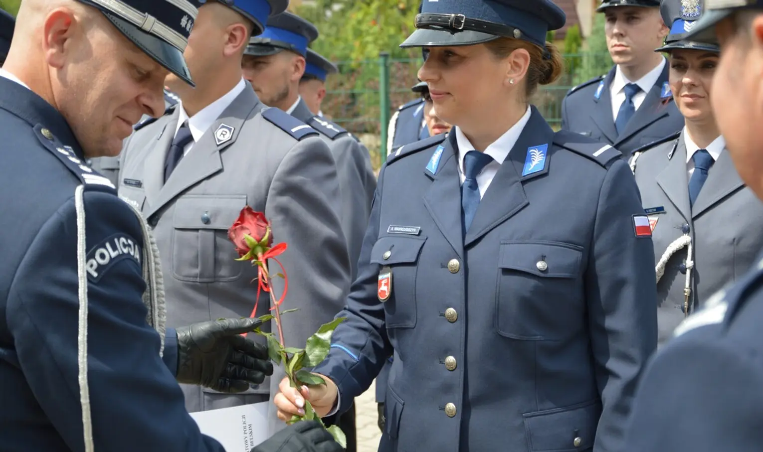 Święto Policji w Tomaszowie. Awanse, odznaczenia i medale [ZDJĘCIA]