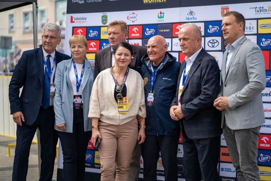 Z Tomaszowa Lubelskiego wystartował peleton 4. Tour de Pologne Women [ZDJĘCIA cz. 2]