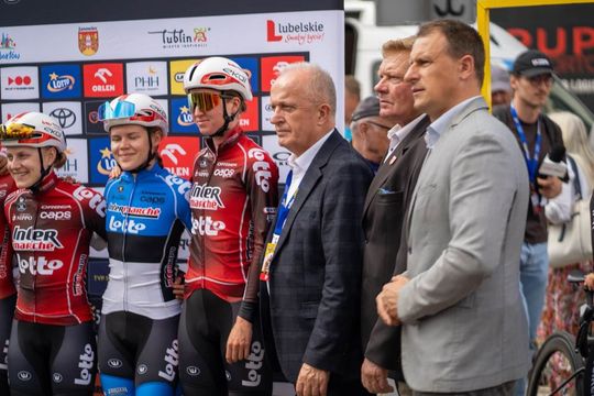 Z Tomaszowa Lubelskiego wystartował peleton 4. Tour de Pologne Women [ZDJĘCIA cz. 2]