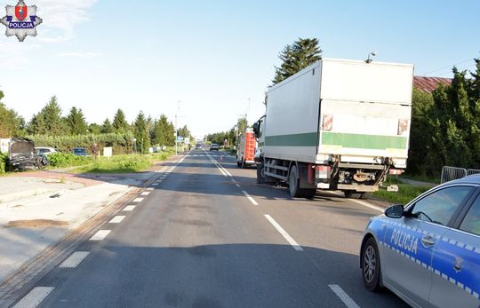 Nietrzeźwy kierowca audi czołowo zderzył się z ciężarówką [ZDJĘCIA]