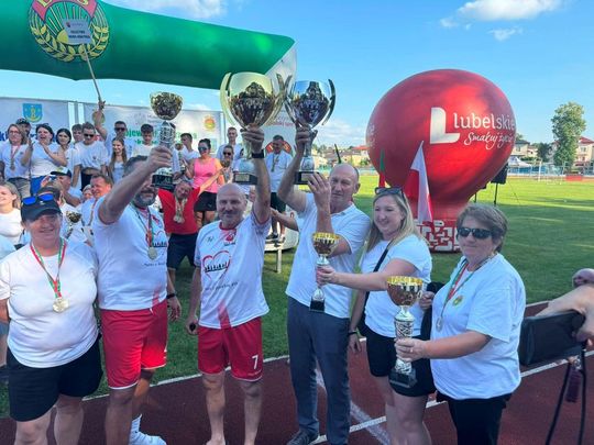 Powiat tomaszowski triumfuje na Wojewódzkich Igrzysk Rekreacyjno-Sportowych LZS [ZDJĘCIA]