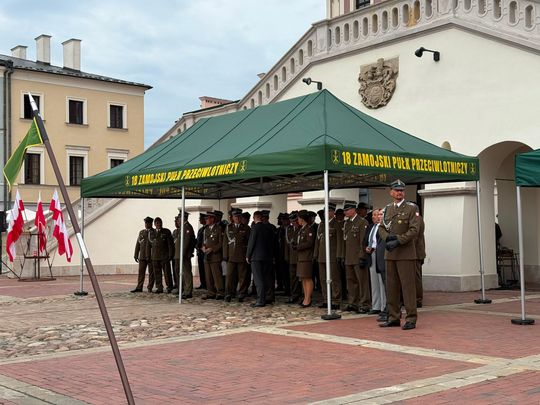 Święto 18. Zamojskiego Pułku Przeciwlotniczego na Rynku Wielkim