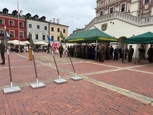 Święto 18. Zamojskiego Pułku Przeciwlotniczego na Rynku Wielkim