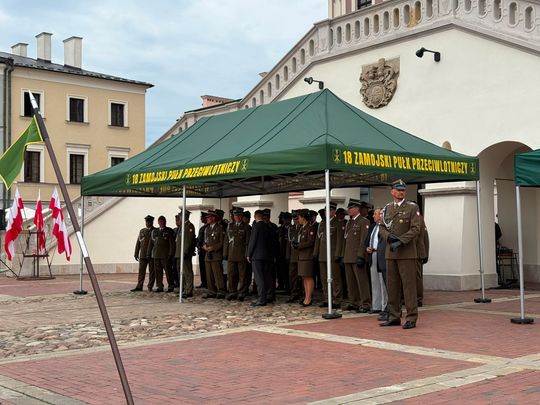 Święto 18. Zamojskiego Pułku Przeciwlotniczego na Rynku Wielkim
