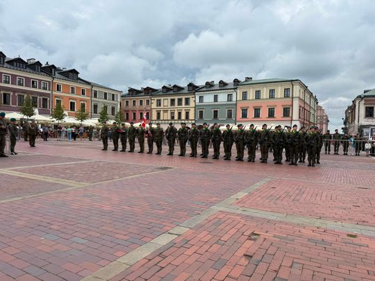 Święto 18. Zamojskiego Pułku Przeciwlotniczego na Rynku Wielkim