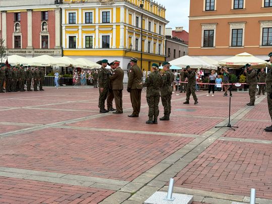 Święto 18. Zamojskiego Pułku Przeciwlotniczego na Rynku Wielkim