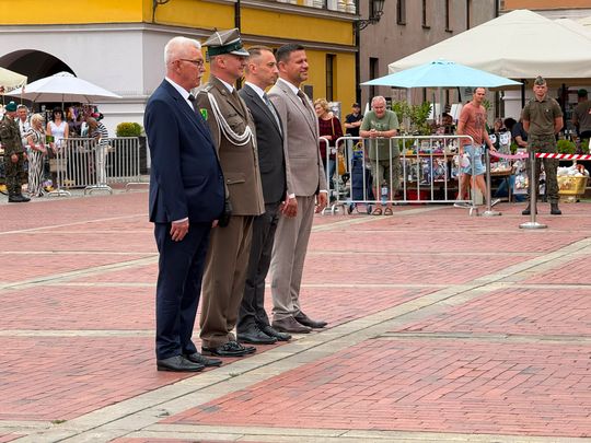 Święto 18. Zamojskiego Pułku Przeciwlotniczego na Rynku Wielkim
