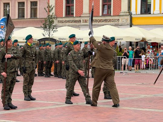 Święto 18. Zamojskiego Pułku Przeciwlotniczego na Rynku Wielkim
