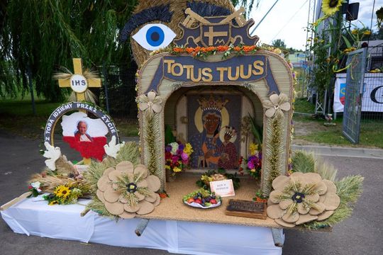 Dożynki w Łaszczowie. Który wieniec najpiękniejszy? [ZDJĘCIA]