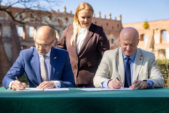 Gm. Krasnystaw. Ruiny zamku w Krupem dostaną nowe życie. Ponad 11 mln zł dofinansowania [GALERIA ZDJĘĆ] 
