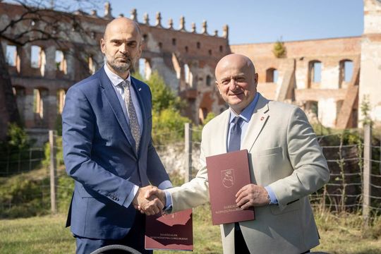 Gm. Krasnystaw. Ruiny zamku w Krupem dostaną nowe życie. Ponad 11 mln zł dofinansowania [GALERIA ZDJĘĆ] 